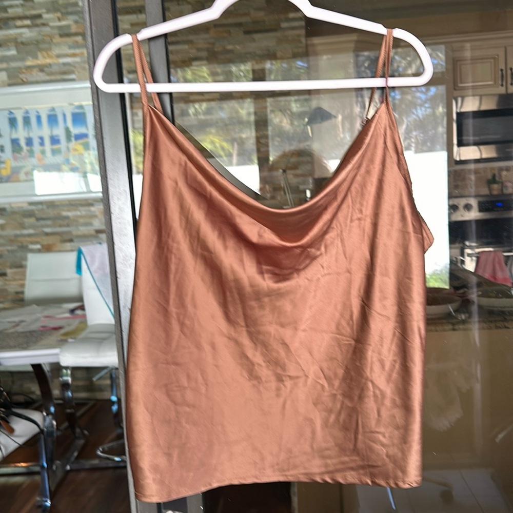 Simplee ladies tank top New 🆕
